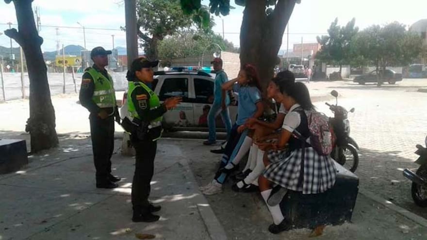 Investigan denuncia sobre venta de droga en colegios de Santa Marta