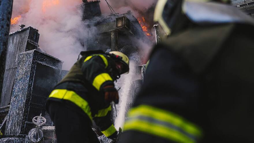 'Rusia ha destruido el 30 % de las centrales eléctricas': Zelenski