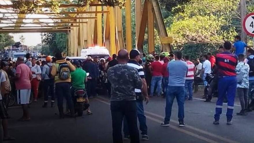 La Guajira: habitantes de Mingueo se tomaron Troncal de Caribe para protestar por falta de agua portable
