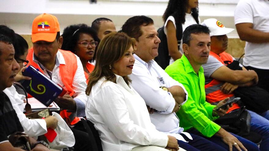 Alcaldesa de Turbaco anuncia construcción de vía alterna para no pagar peaje