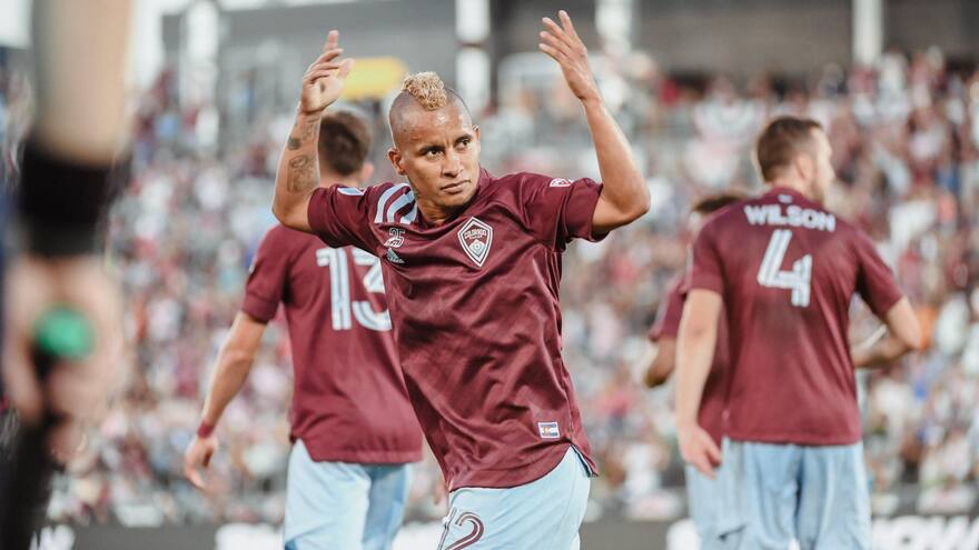 Los Ángeles Galaxy de la MLS anuncian la llegada del extremo barranquillero Michael Barrios