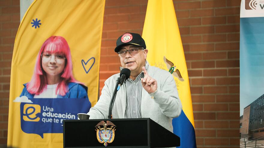 Mi gobierno no exigirá pasaporte a los migrantes venezolanos: Petro