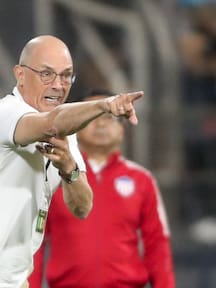 “No podemos dar la ventaja de quedar con un jugador menos”: Alfredo Arias