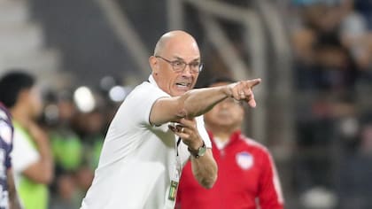 “Los jugadores dieron todo en la cancha para llevarse el triunfo”: Alfredo Arias
