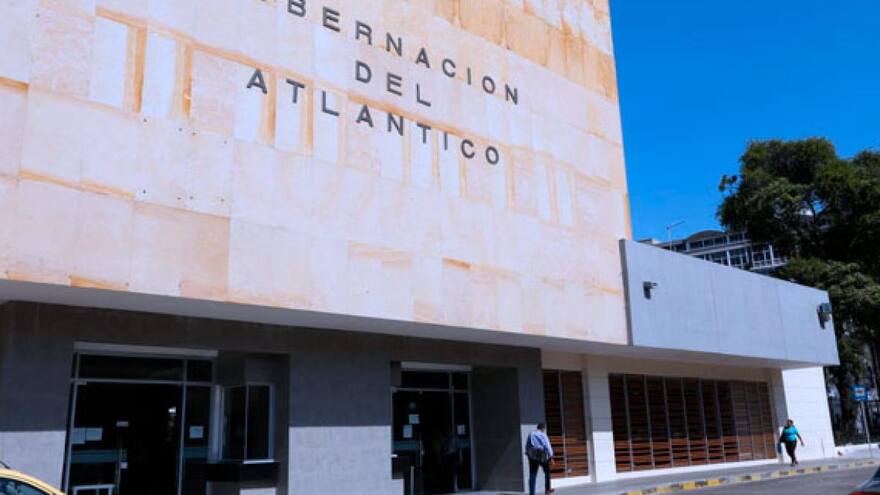 Gobernación del Atlántico acude a la inteligencia artificial y firmas de abogados para atender 4.609 procesos