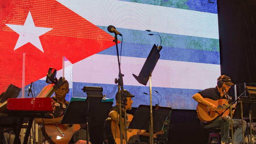 Silvio Rodríguez inicia en La Habana su gira latinoamericana: “Se lo contaré a mis hijos”