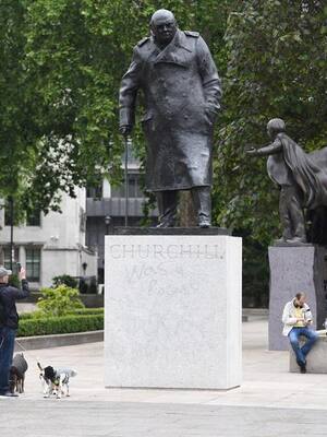 Las estatuas nos cuestionan