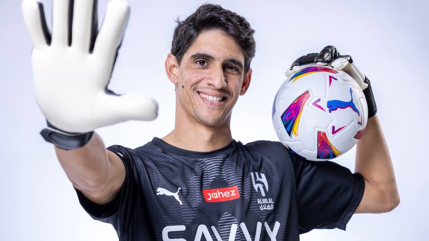 El arquero Yassine Bono deja el Sevilla para unirse al ambicioso proyecto del Al Hilal de Arabia Saudita