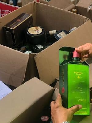 El impuesto de la muerte: la reforma tributaria financia el licor letal