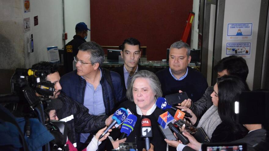 Clara López se disculpó tras hablar despectivamente sobre exniñera de Sarabia