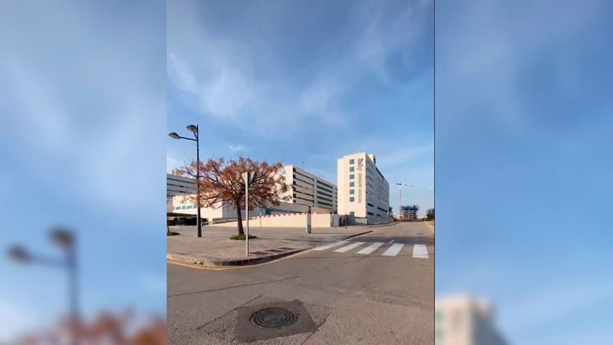 Tiktoker asegura que vive en el año 2027 y que la 'humanidad se extinguió'