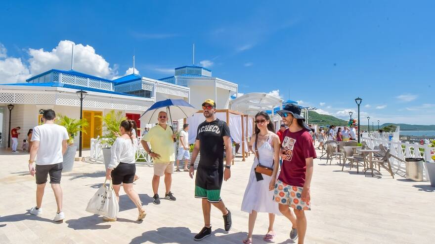 Arranca con todo la oferta del Muelle 1888 durante sus primeros días