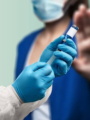 Charlatanes irresponsables | Columna de Hernando Baquero Latorre