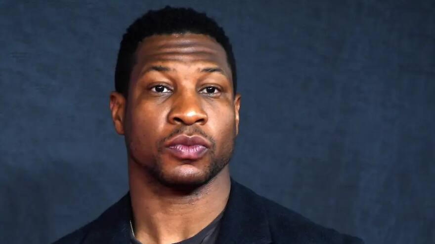 Aplazan sentencia contra el actor Jonathan Majors por violencia machista