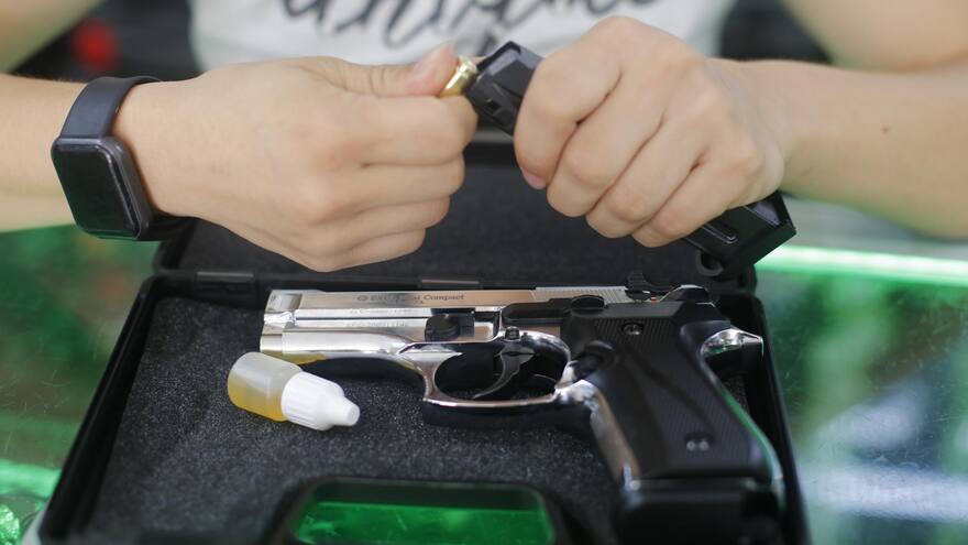 Gobierno expide decreto que regula armas traumáticas