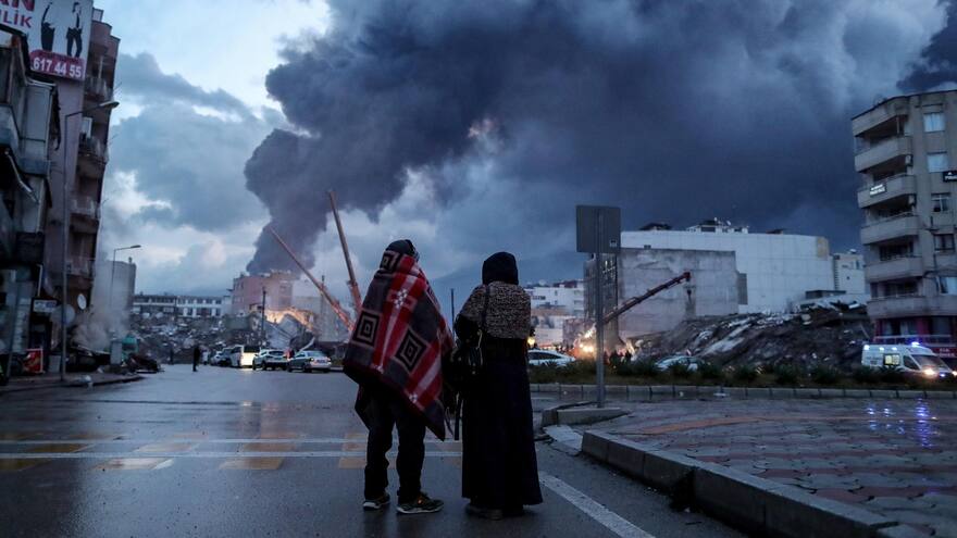 Aumenta a 35 mil la cifra de fallecidos por terremoto en Turquía y Siria