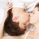 El milagro de un beso en días aciagos