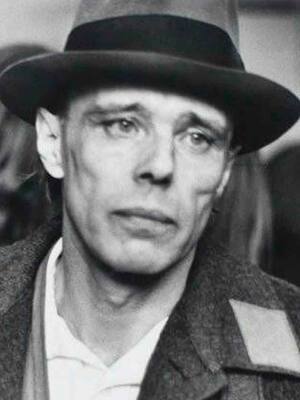 BEUYS, artista, activista y visionario