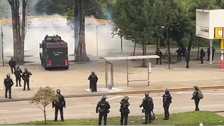 Universidad Nacional: encapuchados se tomaron el edificio de Sociología, al parecer para hacer explosivos