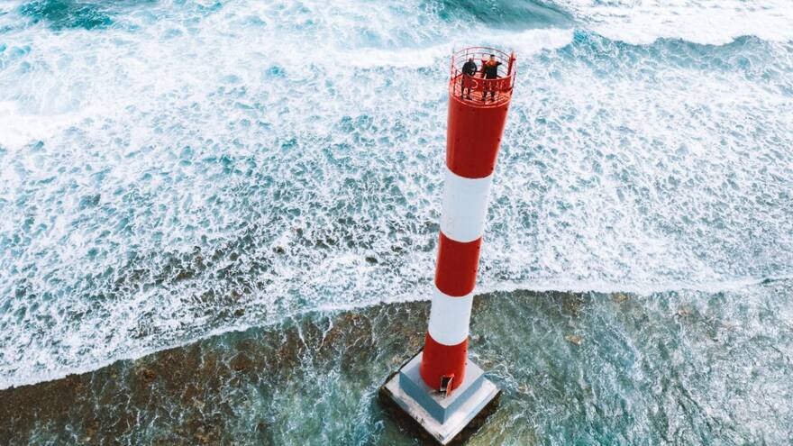 Dimar entrega nuevo faro de Low Cay, en Providencia