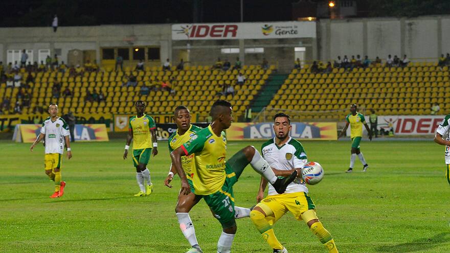 Un errático Real Cartagena cayó en casa ante Leones