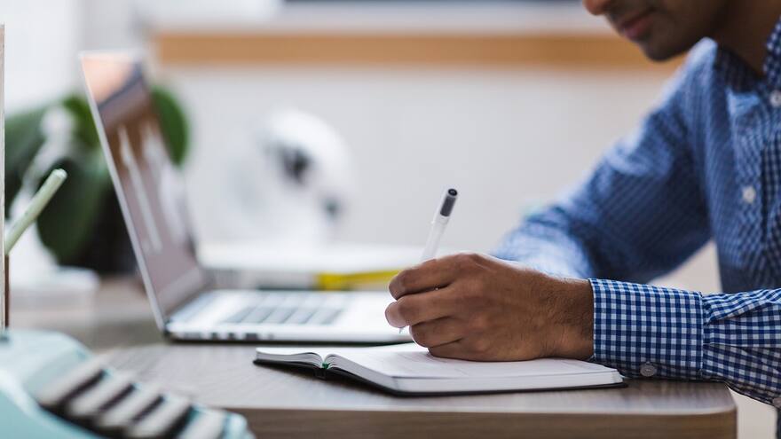 Universidad de Salamanca en España ofrece becas para estudiantes colombianos