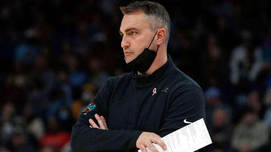 Los Toronto Raptors presentan a Darko Rajakovic como su nuevo entrenador