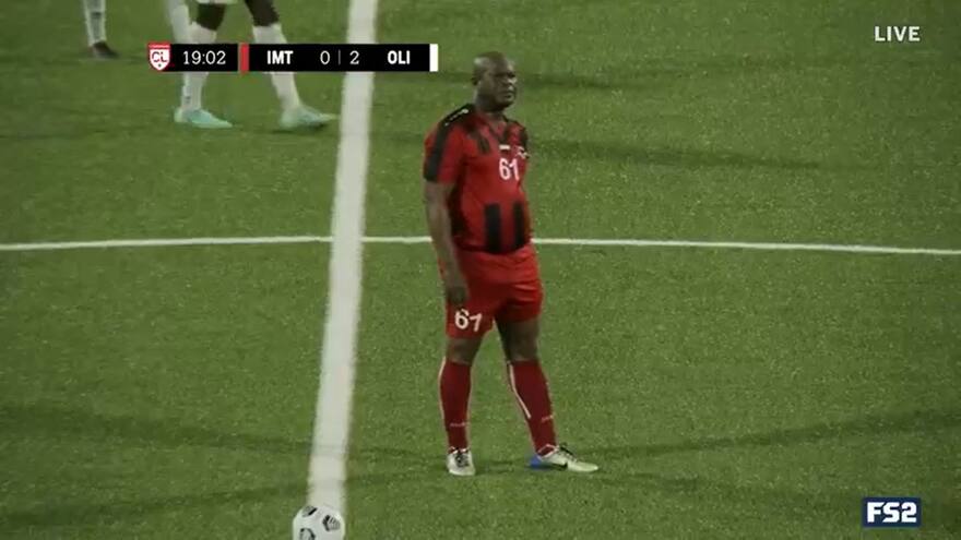 El vicepresidente de Surinam debuta con 60 años en la Concacaf