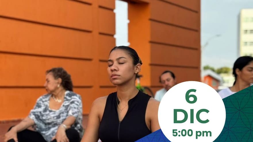 Samskara y su apuesta por 100 personas haciendo yoga