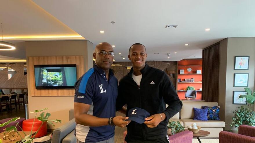 Colombianos en el béisbol japonés: Jasier Herrera