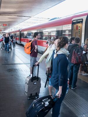 Último tren en Italia | columna de Orlando Araujo F.