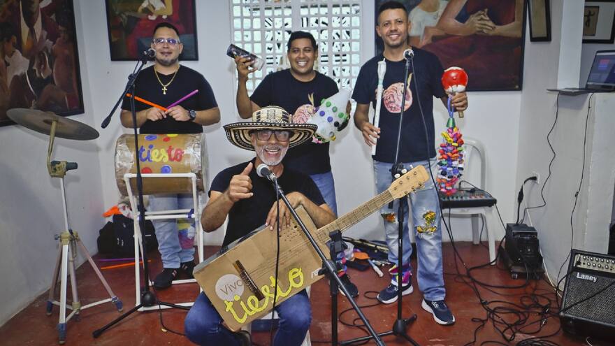 Tiesto: música hecha en Baranoa con instrumentos reciclables