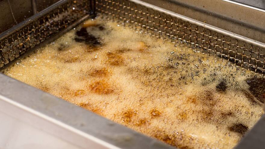 Queman a pareja de esposos por una deuda