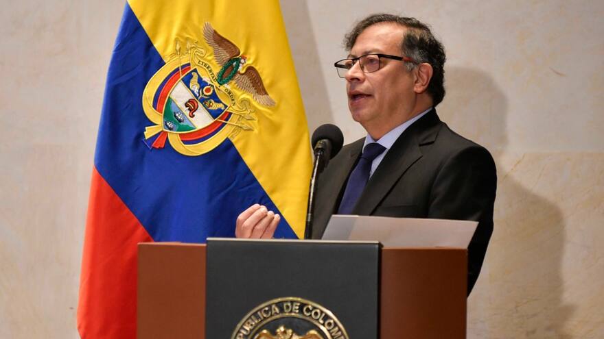 Presidente Petro asegura que informe sobre apoyo de narcotráfico a su campaña es para impedir que una nueva Fiscalía acabe con la corrupción