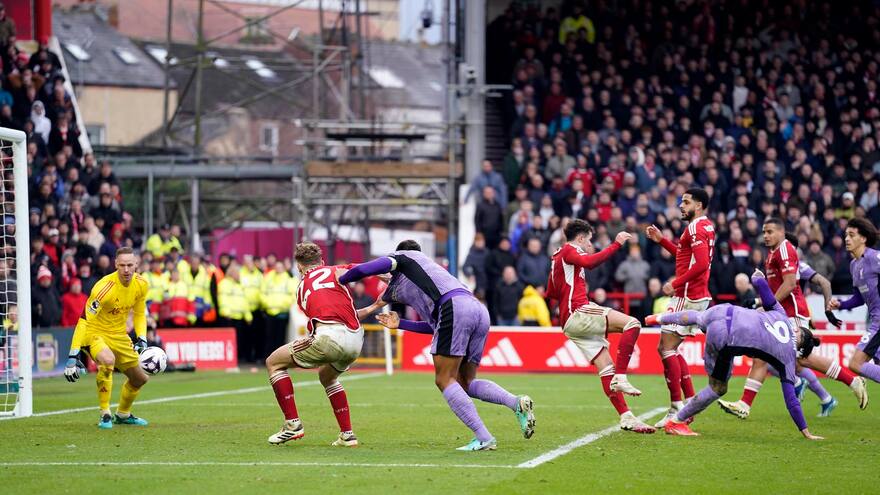 Premier League manda a la ‘nevera’ al árbitro del Nottingham Forest-Liverpool