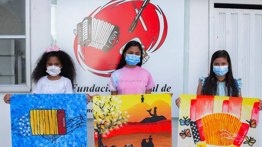 Pinceladas de tres niñas brillaron en el concurso de arte del Festivallenato