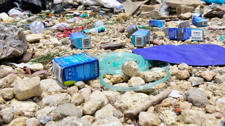 Denuncian mala disposición de desechos hospitalarios