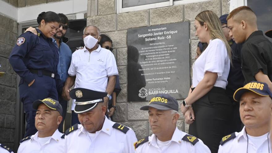 Renombran Estación de Bomberos Las Flores en honor al sargento Javier Solano