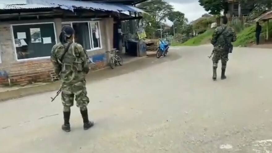 Cauca: denuncian que disidencias de las Farc patrullaron y amenazaron a policías en Santander de Quilichao
