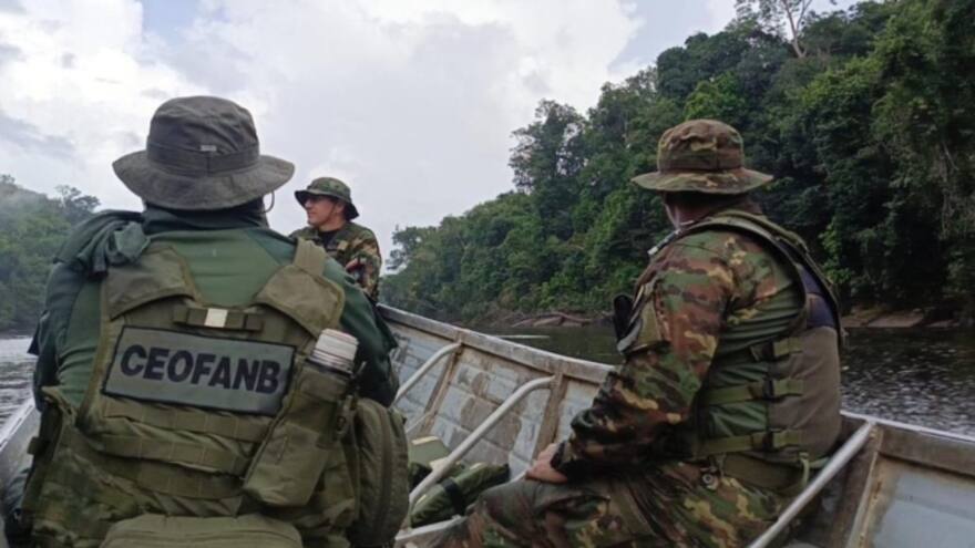 Militares venezolanos evacúan a 30 mineros ilegales colombianos de la Amazonía