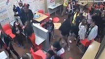 Dos policías fueron golpeados con una silla en un local de Domino’s Pizza