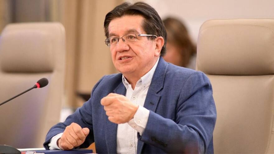 Ministro de Salud colombiano nominado a dirigir la OPS