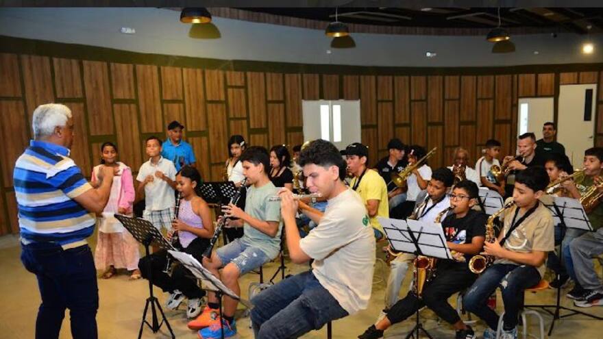 Abiertas las inscripciones al concurso de canción inédita del jingle de ESTIV