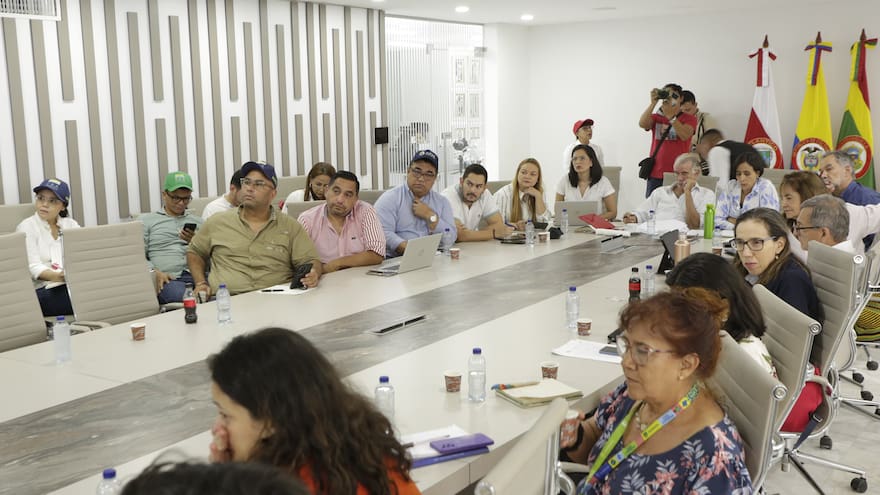 CRA concertará planes parciales para el tratamiento de aguas residuales