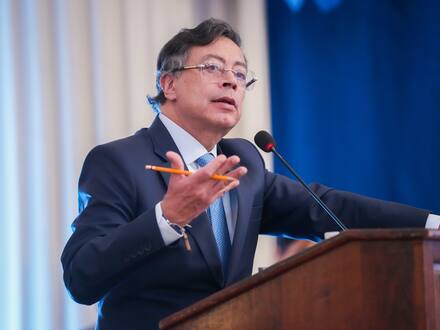 Petro pide formalmente a la Corte Constitucional considerar levantamiento de la suspensión de la emergencia económica