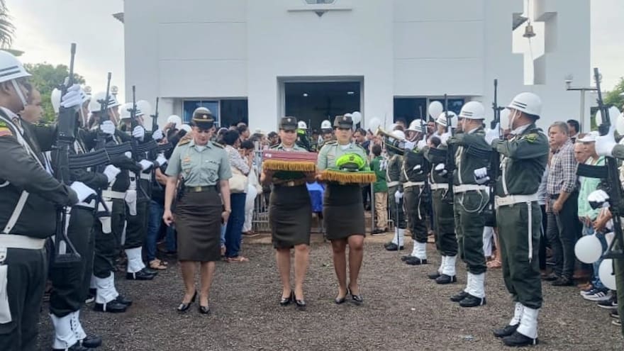 Córdoba: en Pueblo Nuevo despidieron al patrullero asesinado en Mutatá