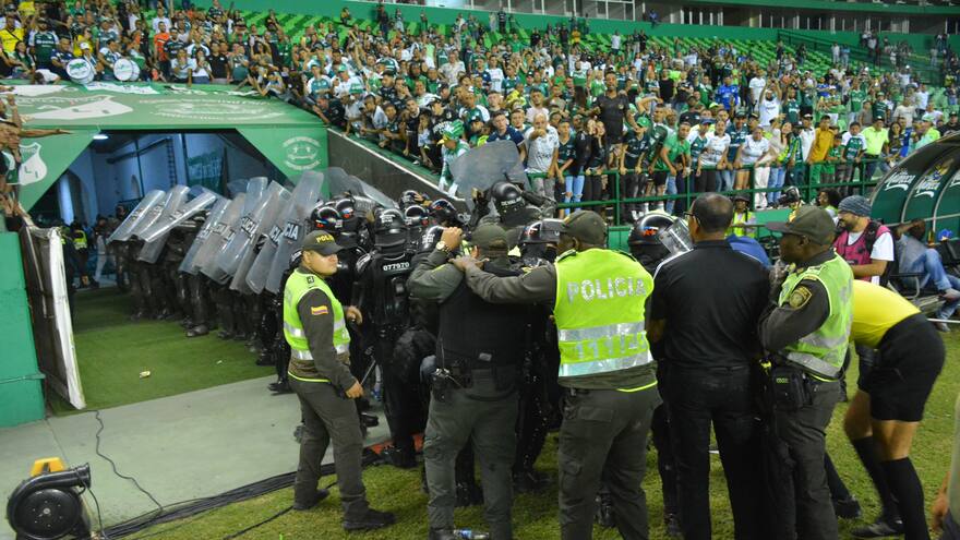 Por esta razón se suspendió el partido entre Cali y Junior
