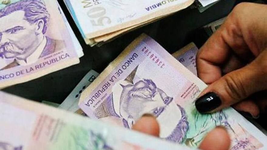 Docentes obtendrán aumento salarial tras acuerdo entre el Gobierno y sindicatos