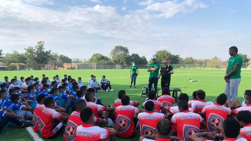 Nueve jóvenes guajiros participarán en el Global Pro football Experiencie de Porto