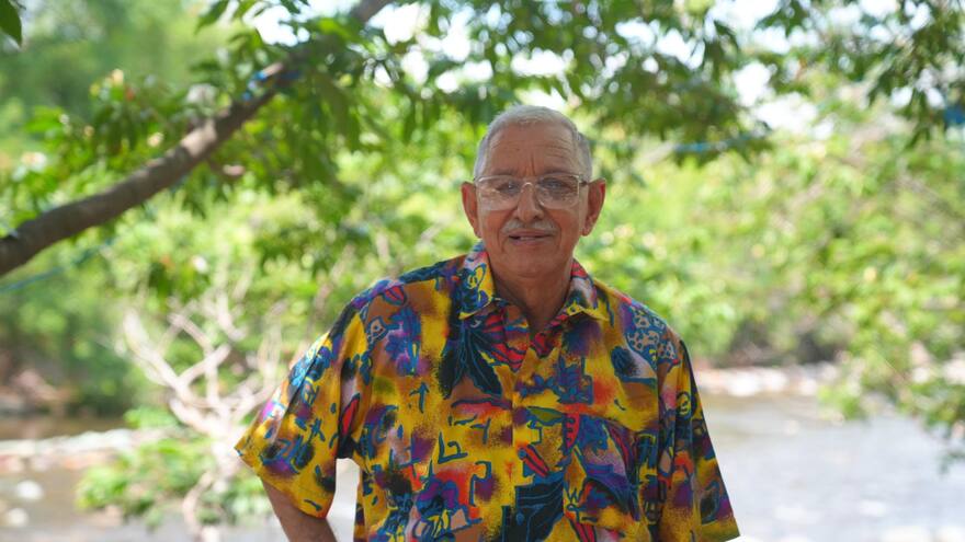 El periodista Juan Rincón Vanegas será exaltado con el reconocimiento Vida y Obra en los McCausland 2025